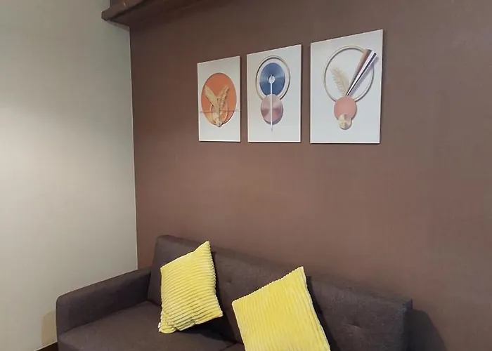 Affordable Whole 2 Bedroom High Floor Bgc شقة *