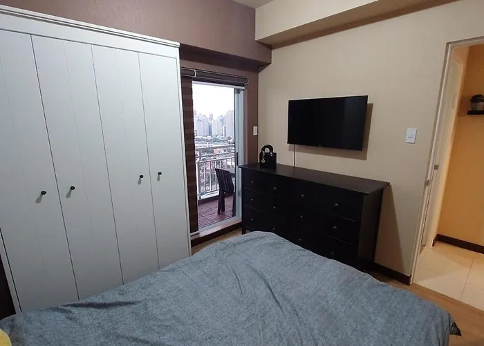 Affordable Whole 2 Bedroom High Floor Bgc شقة *